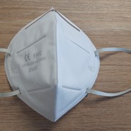Maska maseczka ochronna FFP2 KN95 2 szt.